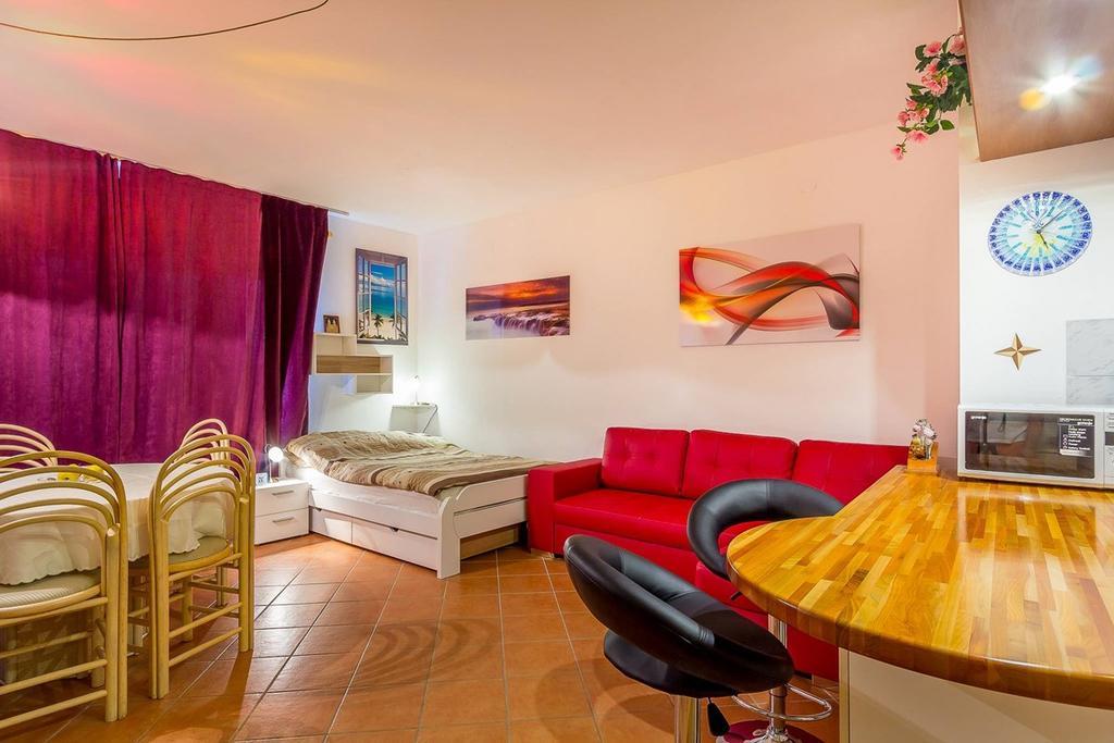 Apartments Villa Ana Medulin Buitenkant foto