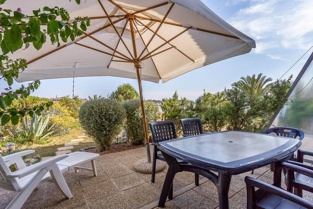 Apartments Villa Ana Medulin Buitenkant foto